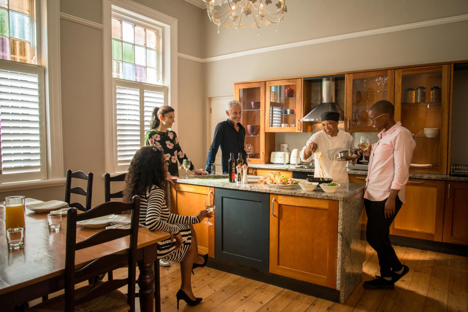 More Quarters Residence thumbnail 6